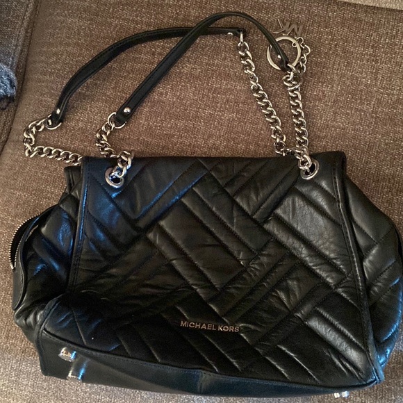 Black michael kors bag - Picture 1 of 3